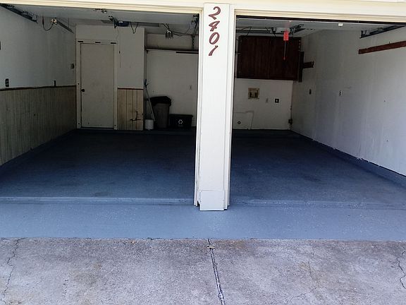 3rd image of 2401 Lancaster Dr