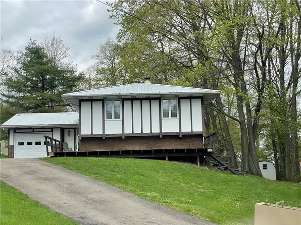 120 Bradley Ct, Horseheads, NY 14845