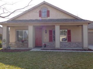 502 W Lindquist St, Kingsburg, CA