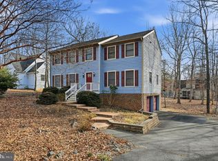 25 Woodlawn Dr, Palmyra, VA 22963