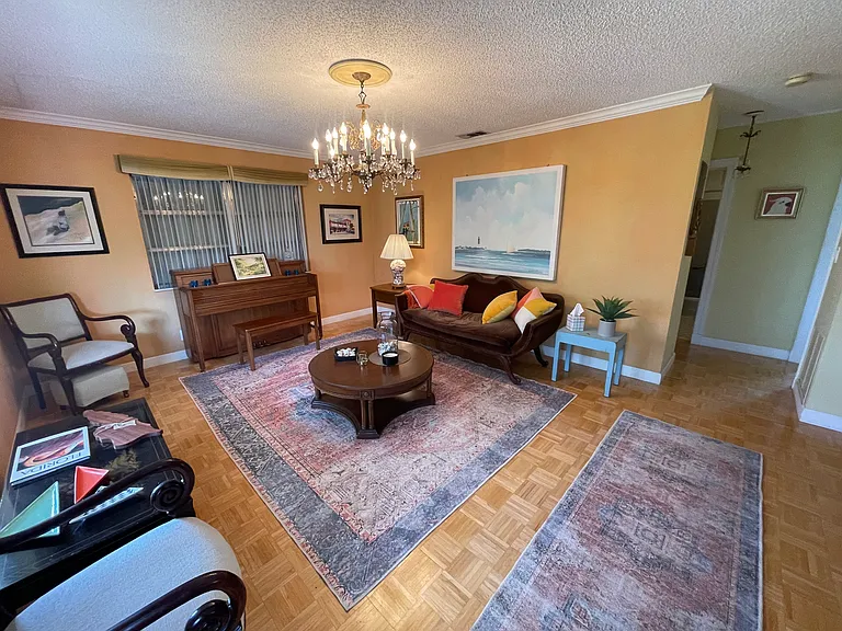 4056 Lake Osborne Dr #8 — Photo 6