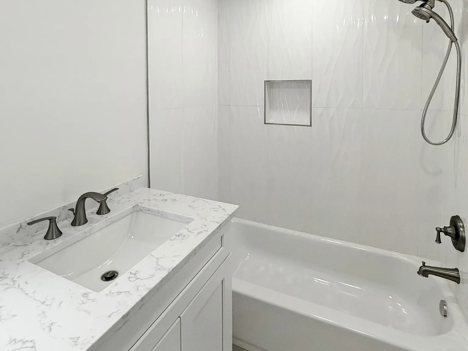 6950 Overlook Dr - 1 — Photo 4