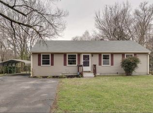 1930 Woodmont Dr, Columbia, TN 38401