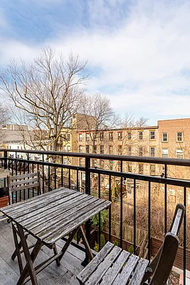 Rented by Douglas Elliman | media 19