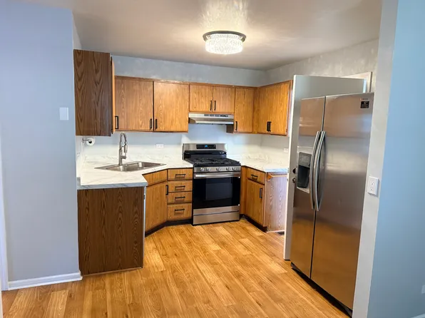 2547 College Hill Cir #2547, Schaumburg, IL 60173