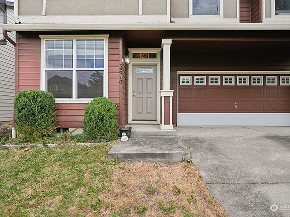 2nd image of 3610 NE 43rd Street