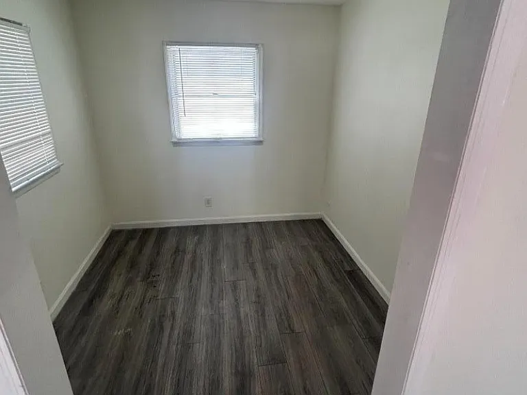 17 Raleigh Rd — Photo 8