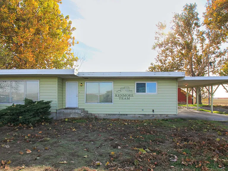 10111 Eltopia West Rd — Photo 1