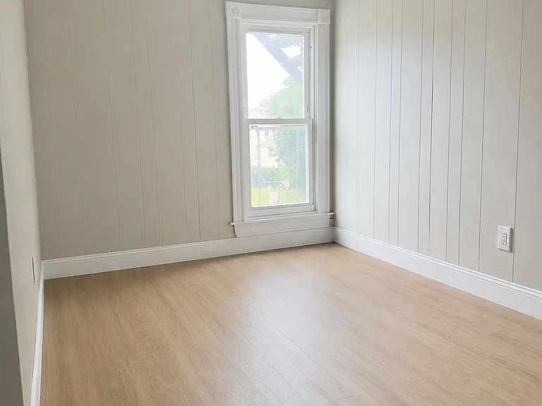 35 Mulberry St #2 — Photo 4