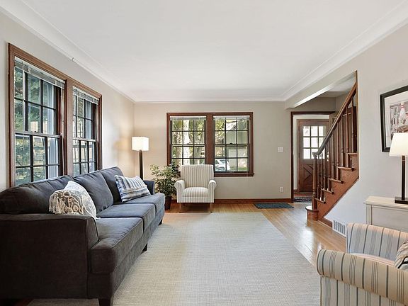 3rd image of 2066 Palace Ave