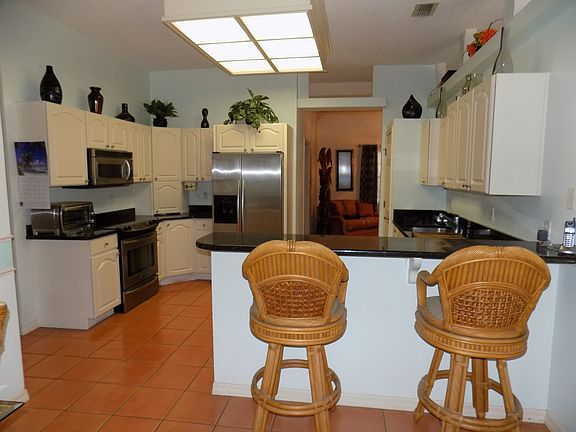 3rd image of 1525 Taylor Oaks Dr