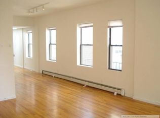 1128 3rd Ave, New York, NY 10065