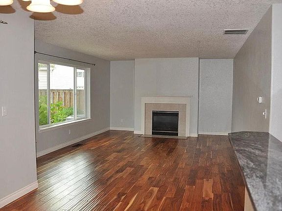 2nd image of 1252 NE Platt St