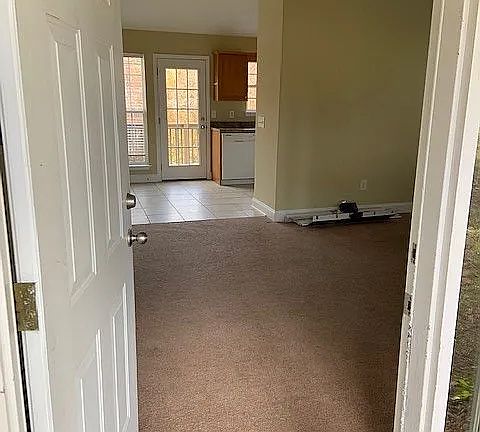 3rd image of 2881 Benton Pike NE