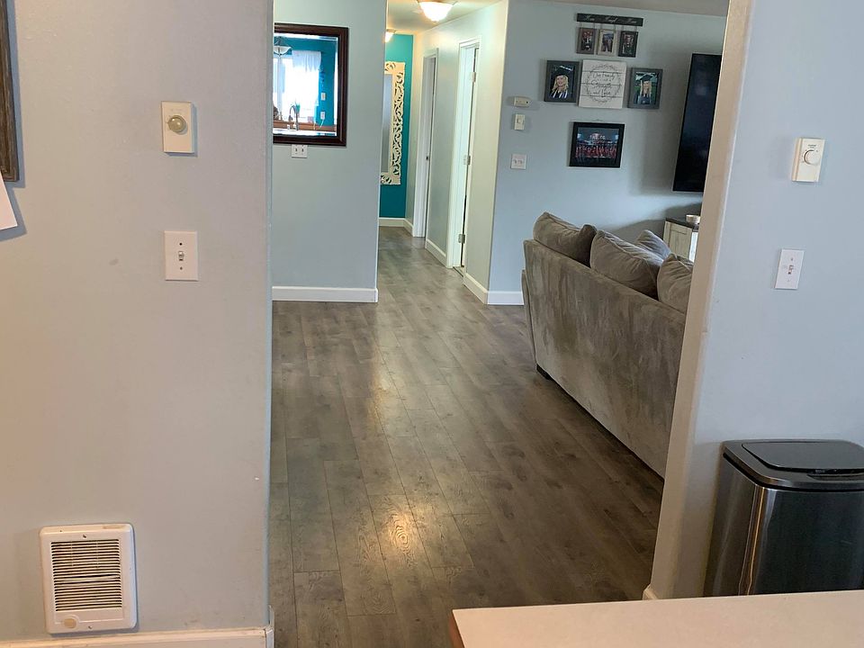 1st image of 4121 123rd Pl NE