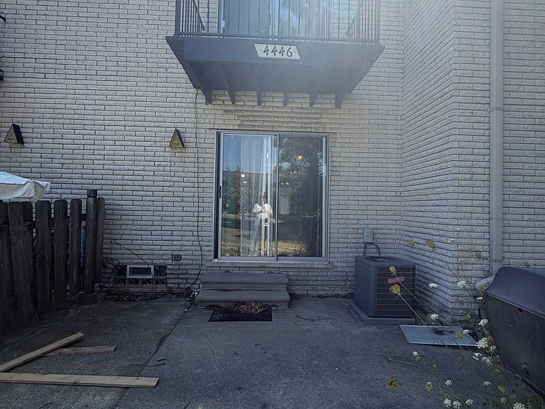 4446 Fifteen Mile Rd — Photo 30