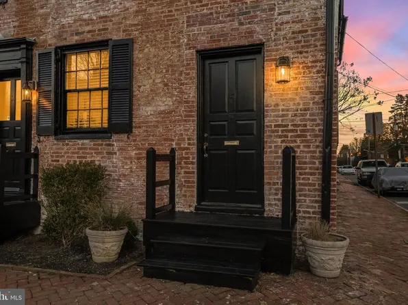 31 College Ave, Annapolis, MD 21401