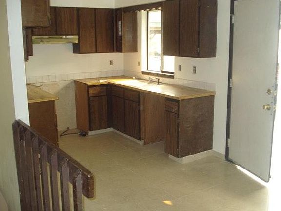 4th image of 2618 N Madelia St
