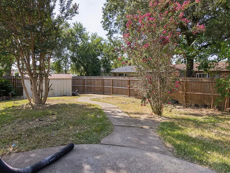 14603 Lorne Dr — Photo 19