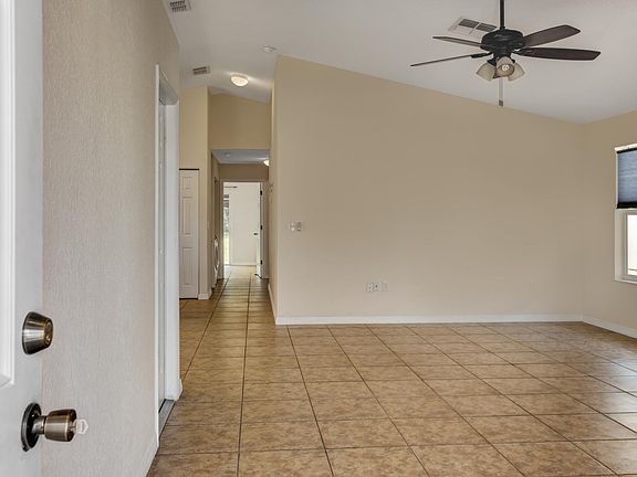 4th image of 4857 NE 122nd Ave