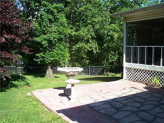 4th image of 113 Dogwood Cir