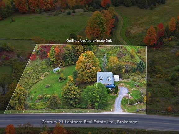 3rd image of 844 Cordova Rd