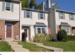 908 W Debbie La, Phoenixville, PA 19460