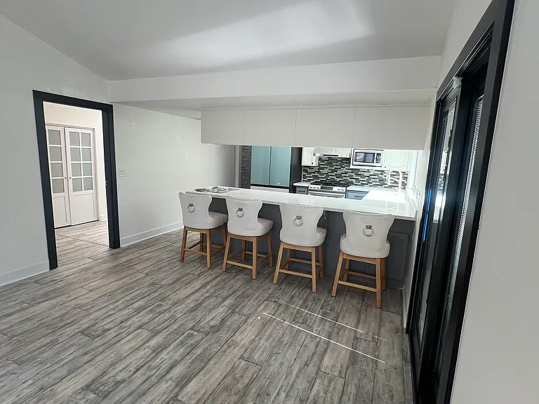 18828 Jersey Ave #1/2 — Photo 10