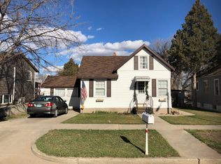 712 9th Ave W, Williston, ND 58801