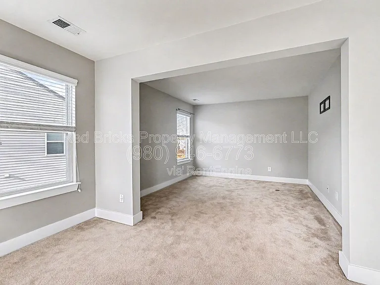 149 Kingston Dr — Photo 25
