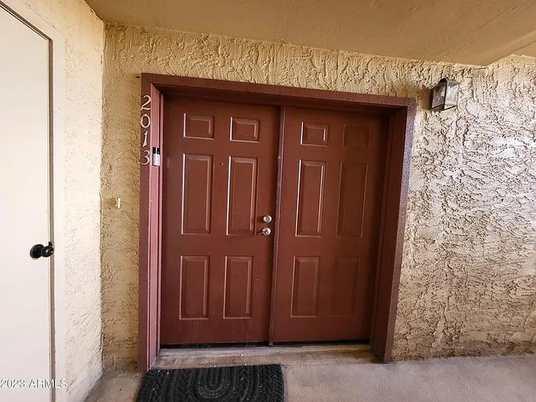 18811 N 19th Ave #2013 — Photo 2