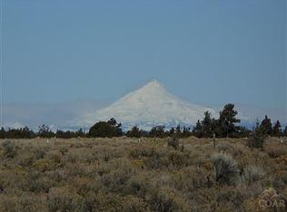 60630 Terry Ln, Bend, OR 97701