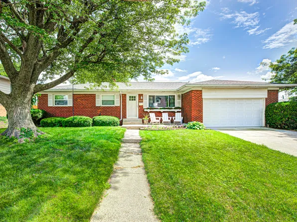 6143 Schoolwood Dr, Indianapolis, IN 46224