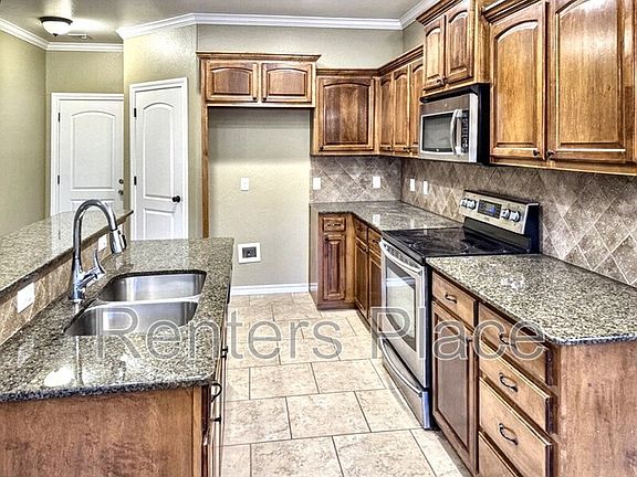 3rd image of 2713 Green Canyon Dr