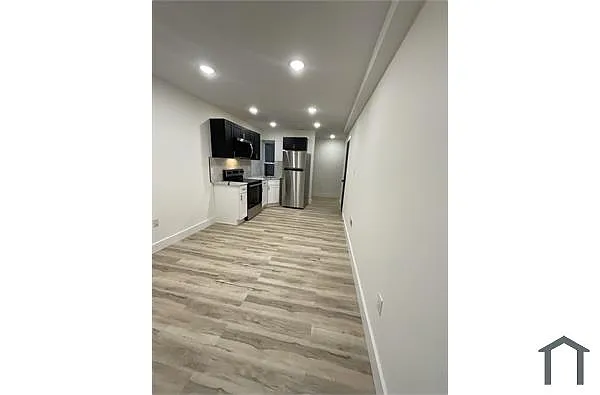 Building Photo - 235 N 63rd St #1