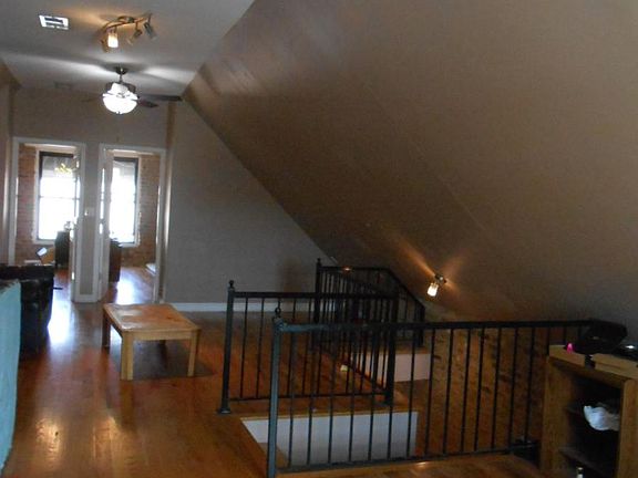 5th image of 3134 N Lincoln Ave