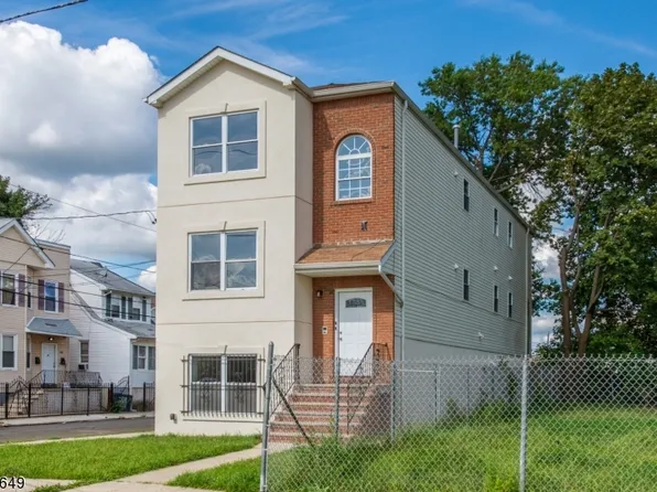 332 21St St, Irvington Twp., NJ 07111