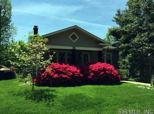 905 McKinley Blvd, Alton, IL 62002