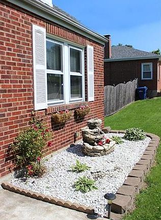 3rd image of 2709 Granda Dr