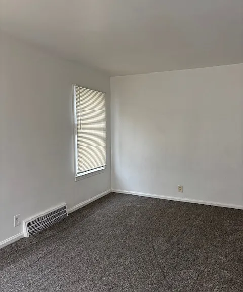 18134 Vaughan St — Photo 15