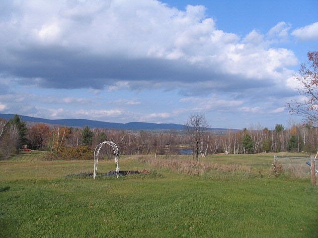 2nd image of 1566 Hardscrabble Rd