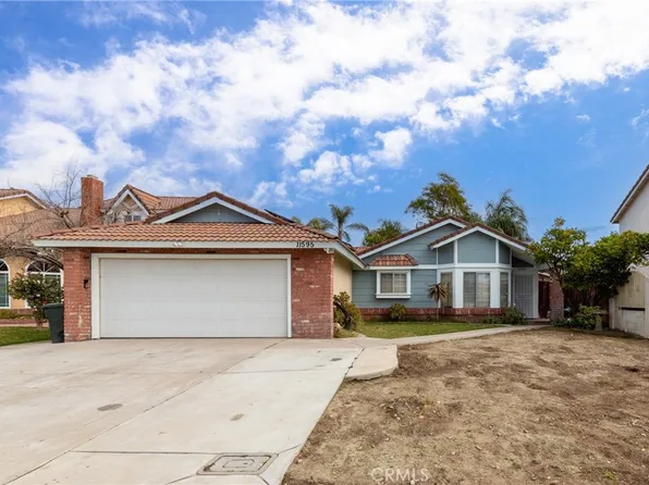11595 Oakwood Dr, Fontana, CA 92337