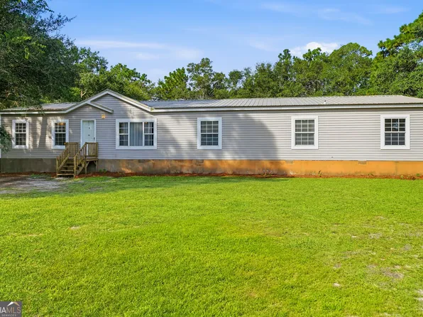 276 Price Rd, Waverly, GA 31565