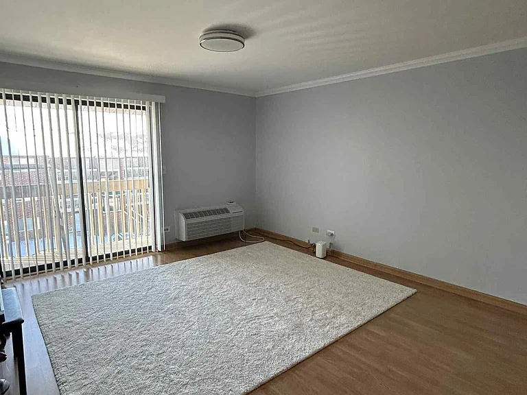 840 N Lakeside Dr #3D — Photo 1