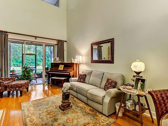 4th image of 95095 Elderberry Ln