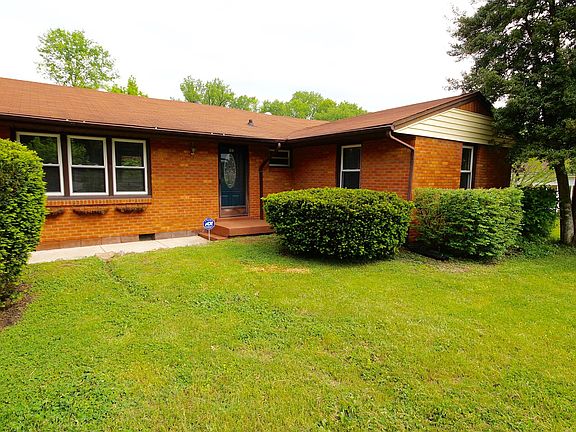 3rd image of 107 Park Ln