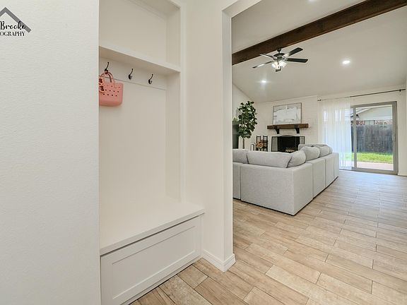 3rd image of 5000 Sand Beach Rd