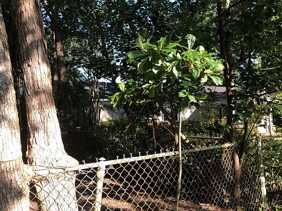 3rd image of 3026 Farcott Ct