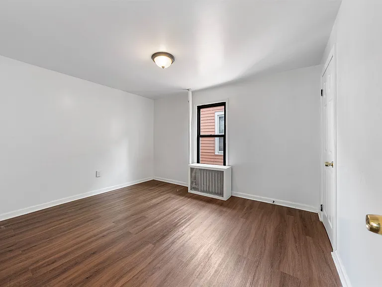 485 Cary St #2 — Photo 15