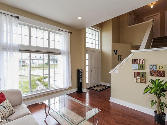 2nd image of 6555 Nearpoint Dr SE